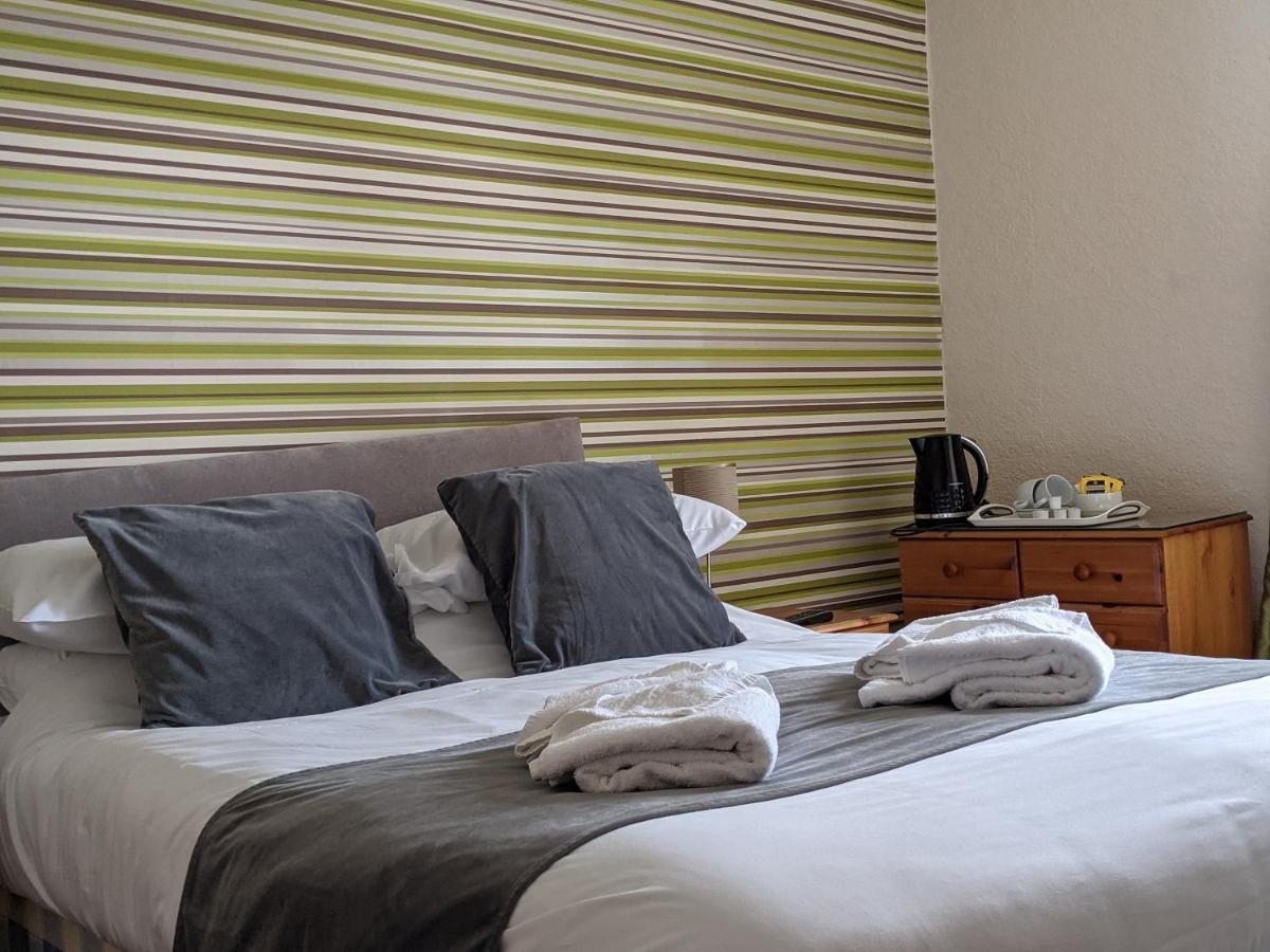 Crown Hotel Langholm エクステリア 写真