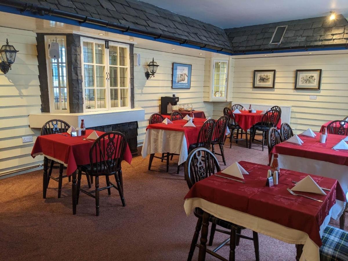 Crown Hotel Langholm エクステリア 写真